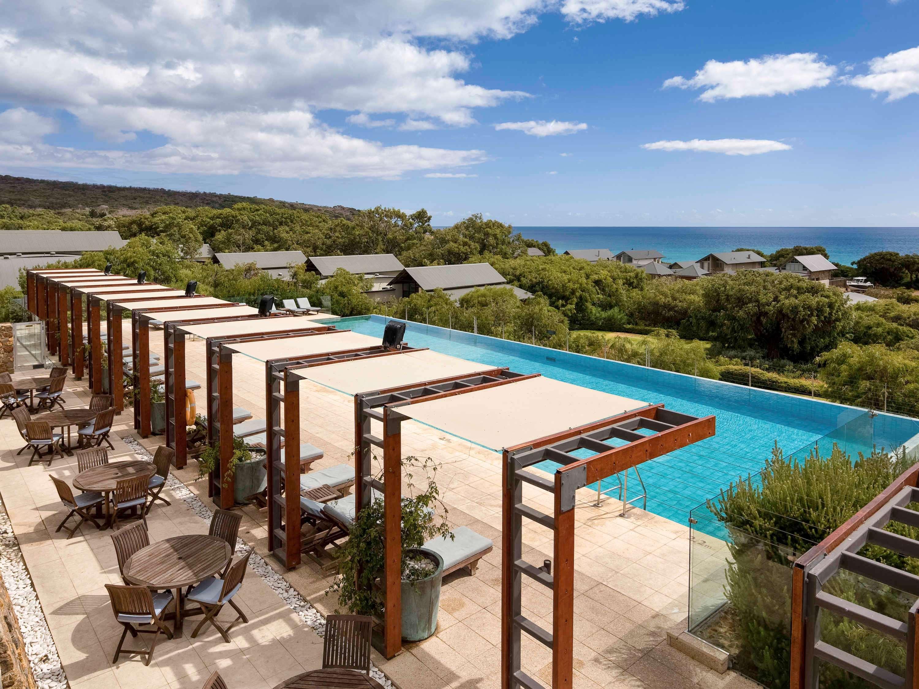 풀만 벙커 베이 리조트 마가렛 리버 던스브로그 외부 사진 The pool at the hotel